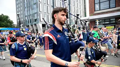 Los Red Sox agradecen a la "Tartan Army" escocesa su inolvidable presencia en Boston Los Red Sox agradecen a la "Tartan Army" escocesa su inolvidable presencia en Boston