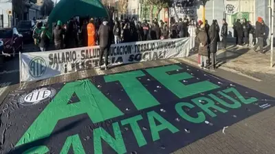 Santa Cruz paralizada: ATE recrudece las medidas contra el ajuste de Vidal y realiza un paro de 120 horas Santa Cruz paralizada: ATE recrudece las medidas contra el ajuste de Vidal y realiza un paro de 120 horas