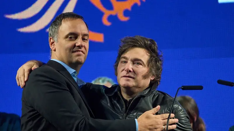 Milei terminó de vaciar de poder a Adorni pero logró blindarlo en Diputados y no lo echará el Congreso