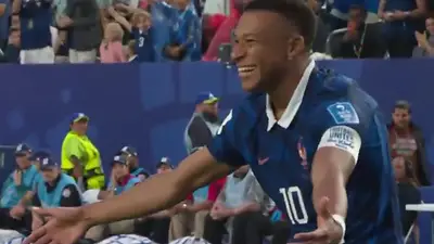 Video: el insólito gol de Francia después de la terrorífica salida de la defensa de Irak en el Mundial 2026 Video: el insólito gol de Francia después de la terrorífica salida de la defensa de Irak en el Mundial 2026