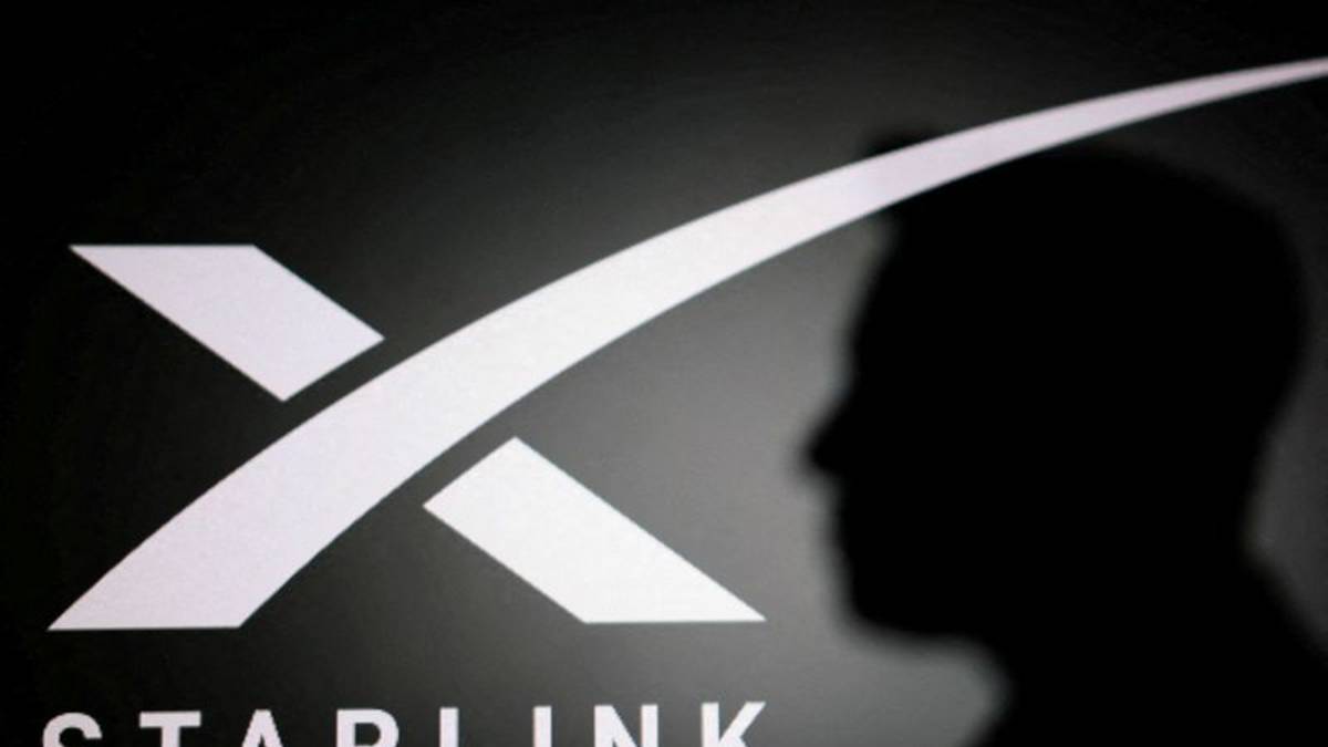 Israel introdujo de contrabando sistemas Starlink en Irán, según ex primer ministro Bennett