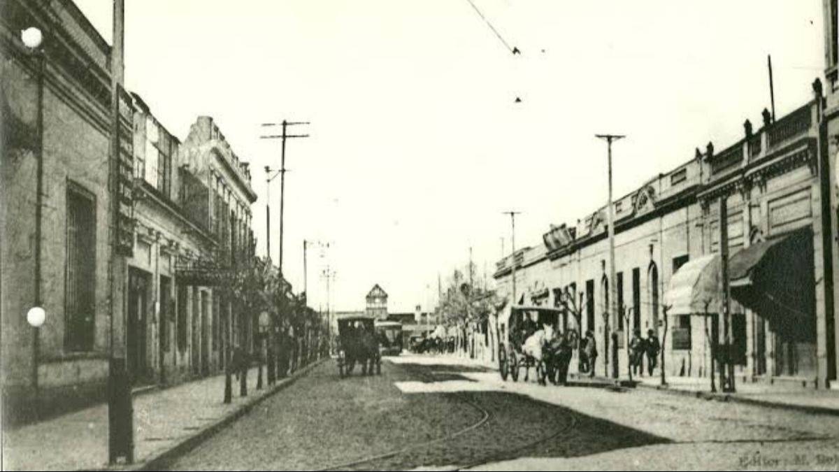 Parece detenida en el tiempo: la esquina de Buenos Aires que conserva su aire de 1800