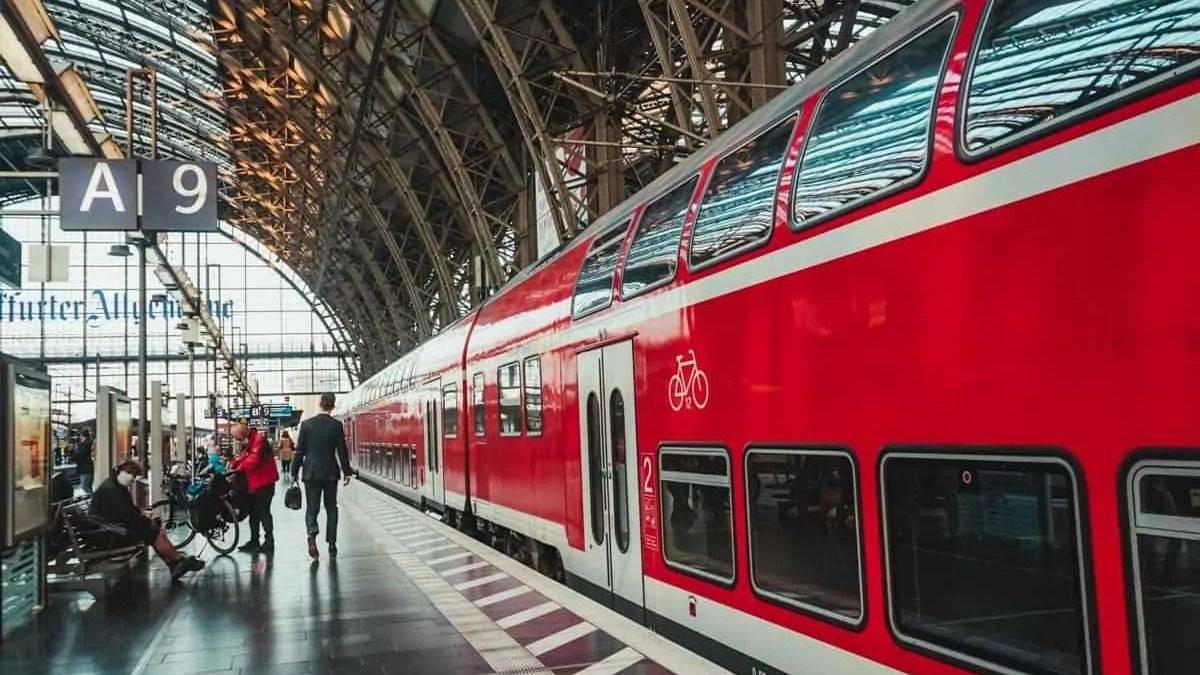 Suspendieron en toda Alemania el servicio de trenes por un problema técnico en toda la red