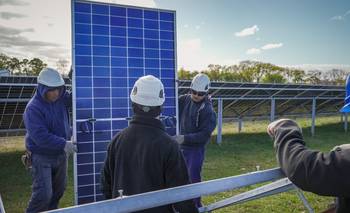 El gobierno bonaerense avanza con la construcción de ocho parques solares  | Provincia de buenos aires