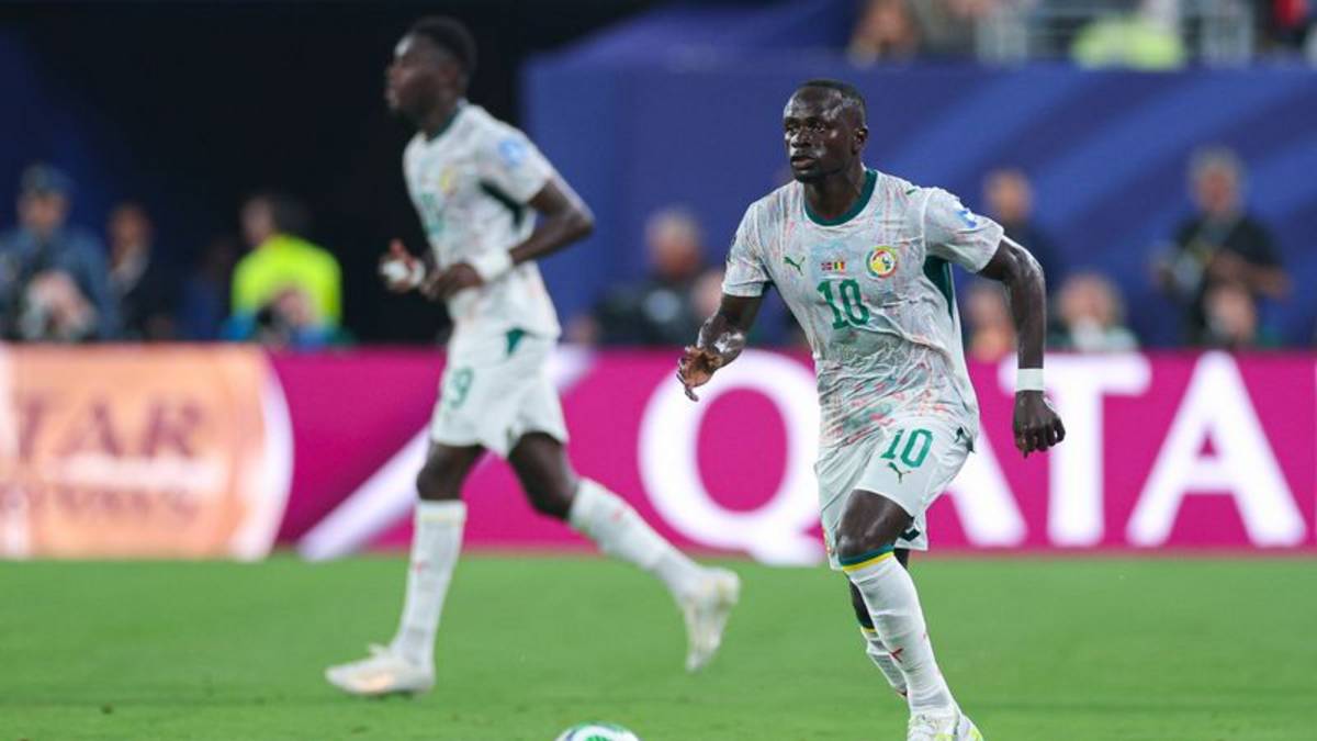 Senegal e Irak se enfrentan obligados a ganar en un partido decisivo