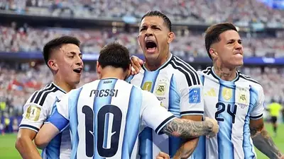 Messi festejando un gol con los jugadores de la Selección Messi festejando un gol con los jugadores de la Selección