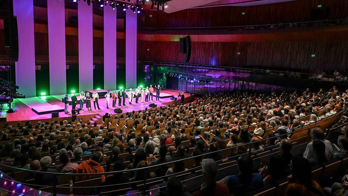 Cine totalmente gratis en la ciudad de Buenos Aires: cómo disfrutar de proyecciones con orquesta en vivo
