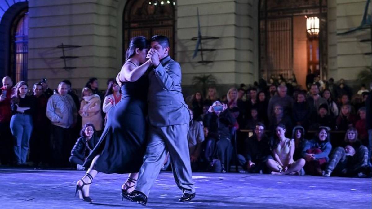 Solo para jubilados y pensionados: el ciclo de tango gratis para disfrutar en la ciudad de Buenos Aires