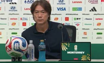 La pregunta más insólita del Mundial se la hicieron al DT de Corea: "¿Intoxicación?" | Mundial 2026