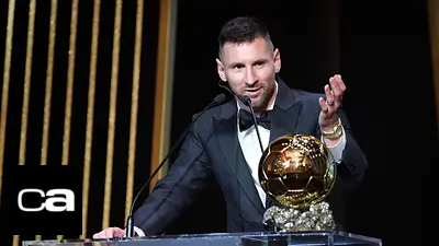 Lionel Messi recibe Balón de Oro Lionel Messi recibe Balón de Oro