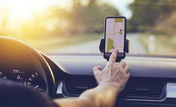 Por qué Maps y Waze marcan menos velocidad que tu auto | Celulares