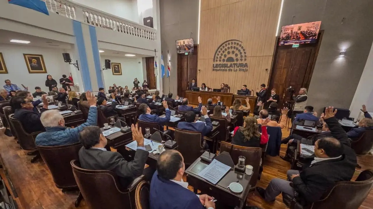 La Rioja aprobó una nueva ley para residentes de salud y suma derechos laborales al personal