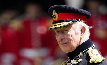 La renuncia que golpea a la realeza: fue un hombre clave del rey Carlos III  | Realeza