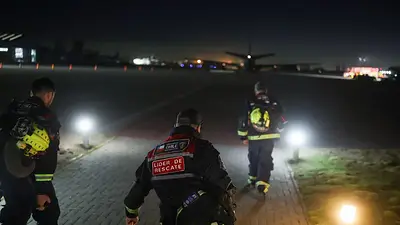 Los equipos de rescate peinan los escombros del terremoto de Venezuela en busca de miles de desaparecidos Los equipos de rescate peinan los escombros del terremoto de Venezuela en busca de miles de desaparecidos