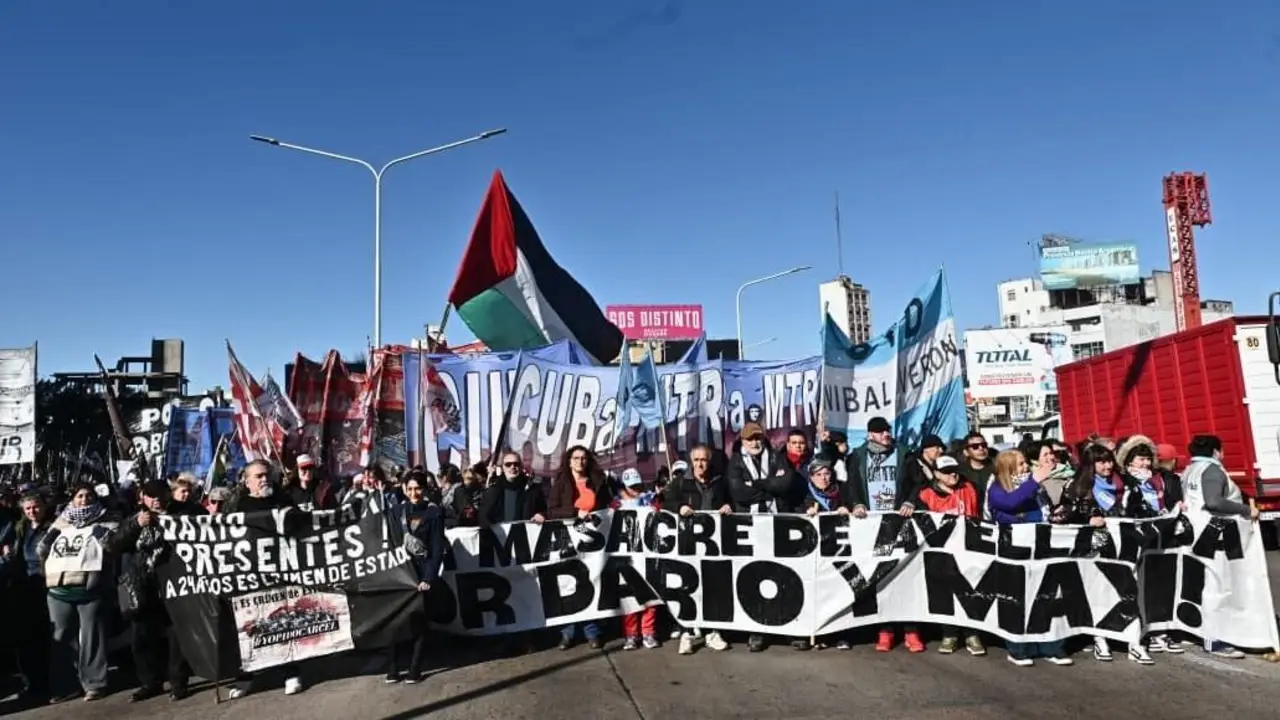 Corte total del Puente Pueyrredon por el aniversario de Kosteki y Santillán