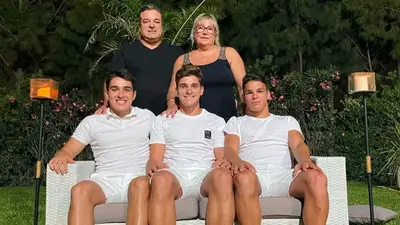 Julián Álvarez y su familia. Julián Álvarez y su familia.