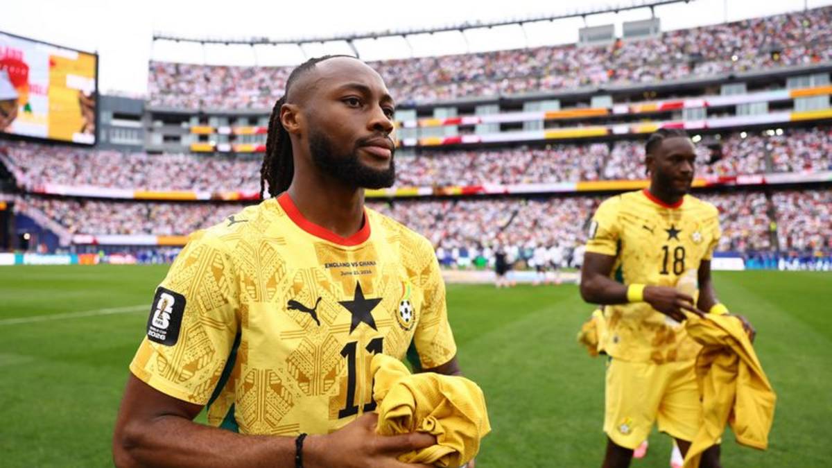 Delantero ghanés Semenyo pide a su equipo presionar más a los árbitros del Mundial