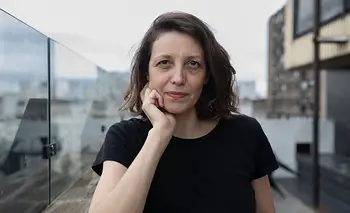 Laura Santos vuelve al teatro con un perturbador drama sobre un femicidio en el interior | Teatro
