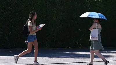 Alemania sufre temperaturas récord a medida que la ola de calor avanza hacia el este Alemania sufre temperaturas récord a medida que la ola de calor avanza hacia el este