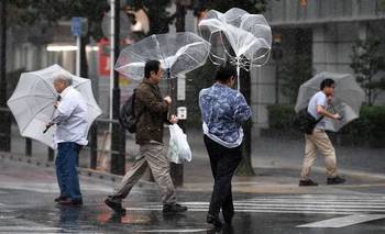 Alerta en Japón por la llegada de un ciclón y de una "destructiva" tormenta | Japón 