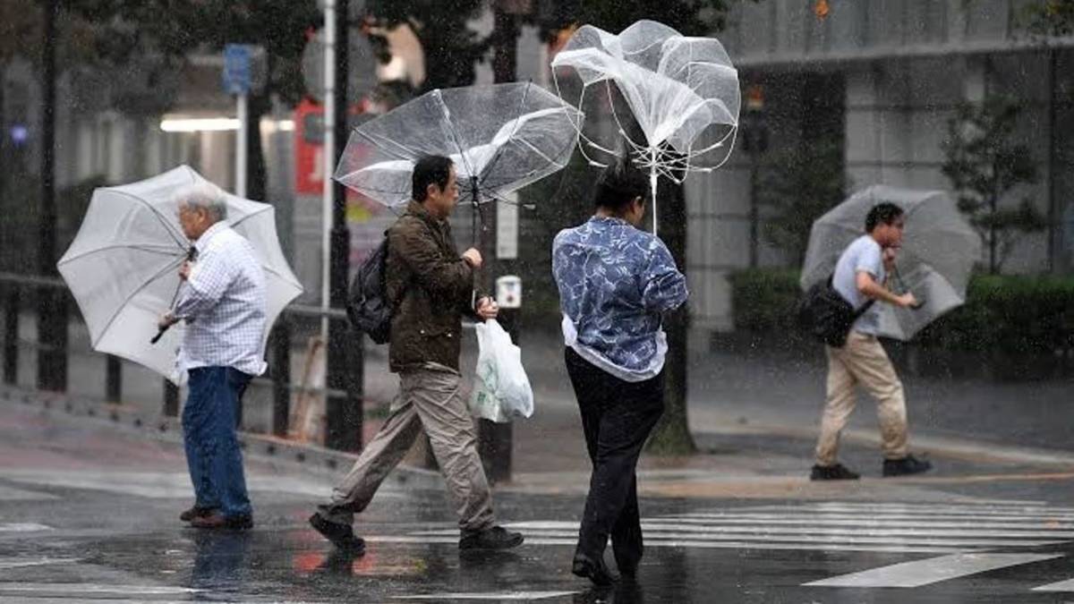 Alerta en Japón por la llegada de un ciclón y de una "destructiva" tormenta