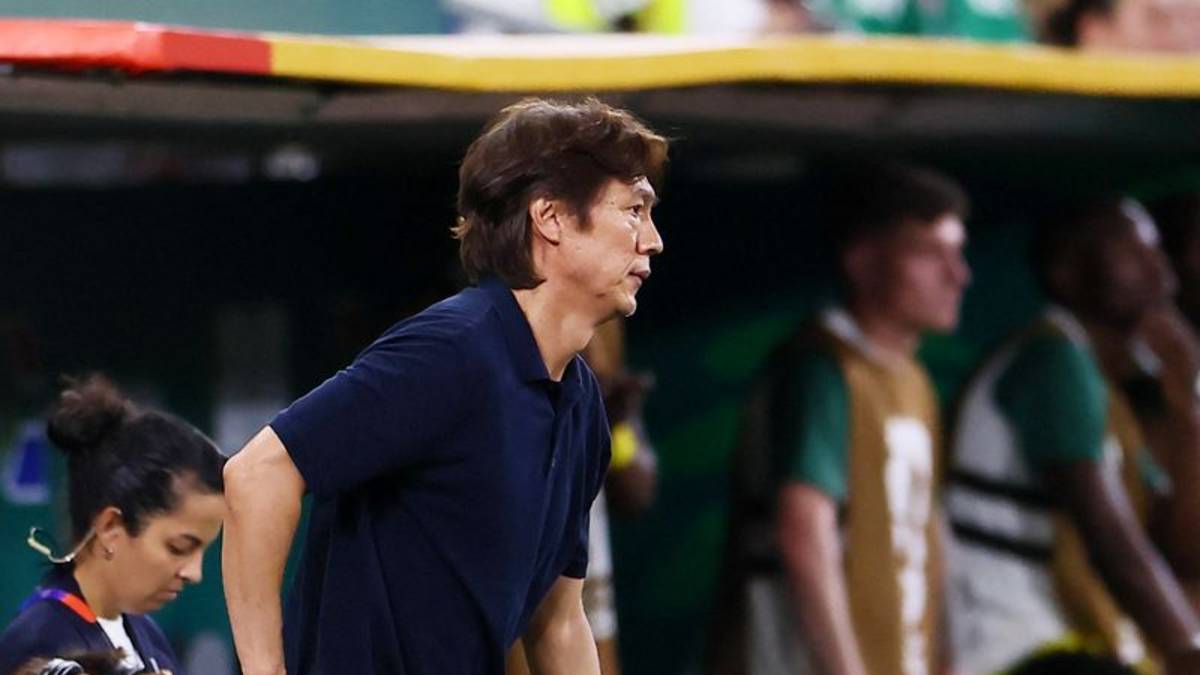 Hong dimite como DT de Corea del Sur tras eliminación en el Mundial