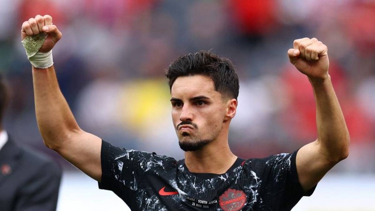 DT Marsch dice que difuntos padres de Eustaquio "estaban mirando desde arriba" al goleador de Canadá