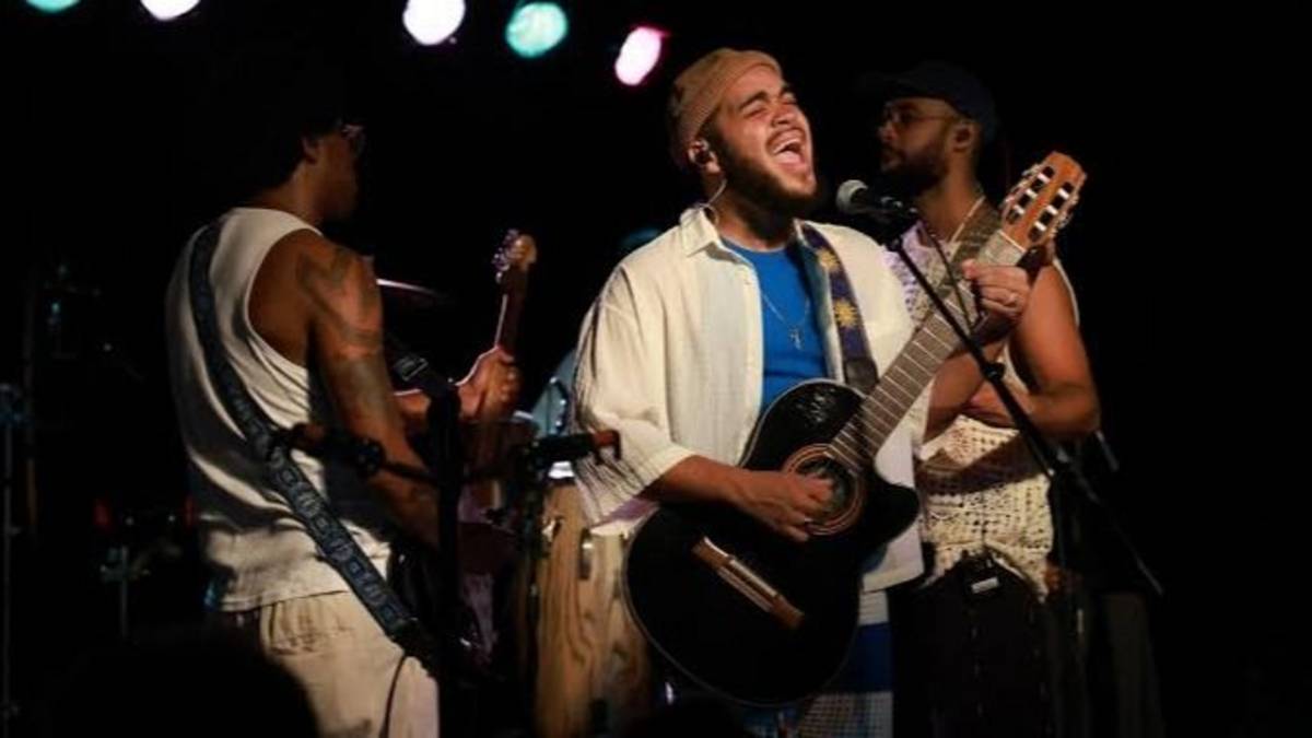 Gilsons deslumbró en Buenos Aires con un show carioca en su gira mundial