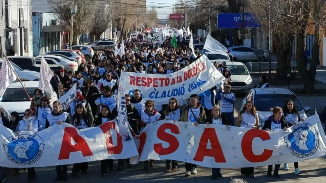 Nueva semana caliente para Vidal: estatales, docentes y policías elevan las medidas de fuerza