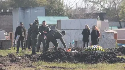 Caso Axel González: la defensa de dos imputados cuestionó el operativo en un cementerio y denunció irregularidades Caso Axel González: la defensa de dos imputados cuestionó el operativo en un cementerio y denunció irregularidades