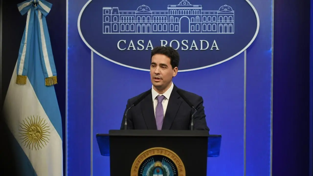 Adrián Ravier, dólar, tipo de cambio, Javier Milei, Gobierno nacional.