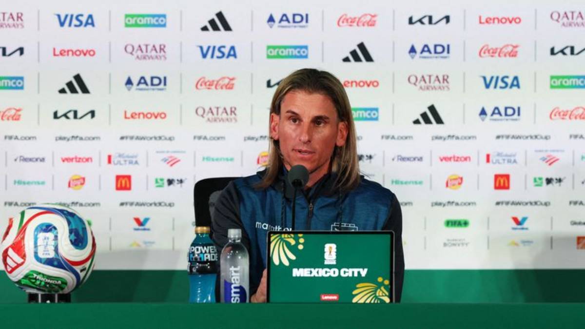 Federación Ecuador envía reclamo por "hechos antideportivos" antes de choque mundialista con México