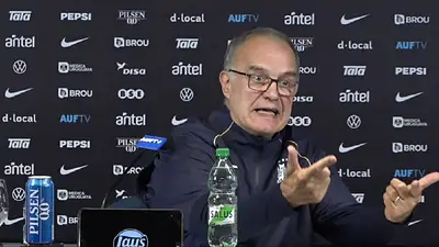 Marcelo Bielsa rompió el silencio, desmintió una fake news y sorprendió con lo que dijo sobre Muslera Marcelo Bielsa rompió el silencio, desmintió una fake news y sorprendió con lo que dijo sobre Muslera
