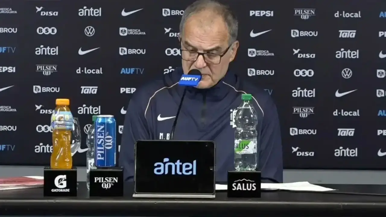 Bielsa reveló el insólito pedido de los jugadores de la Selección de Uruguay porque no podían prestarle atención