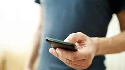 Celulares: Claro todavía no ofrece 4G y queda atrás de Movistar y Personal Celulares: Claro todavía no ofrece 4G y queda atrás de Movistar y Personal
