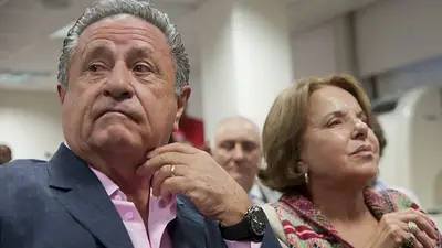 Duhalde: "A Macri no le veo uña de guitarrero para ser presidente" Duhalde: "A Macri no le veo uña de guitarrero para ser presidente"