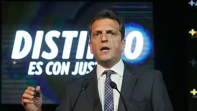Massa presenta a sus candidatos de la tercera sección electoral Massa presenta a sus candidatos de la tercera sección electoral