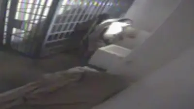 México: publican videos de la fuga de "El Chapo" México: publican videos de la fuga de "El Chapo"