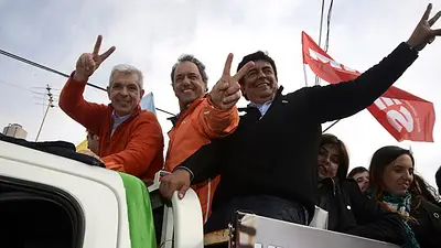 Para Espinoza, "con Aníbal Ferández en Provincia, Scioli pierde la presidencia" Para Espinoza, "con Aníbal Ferández en Provincia, Scioli pierde la presidencia"