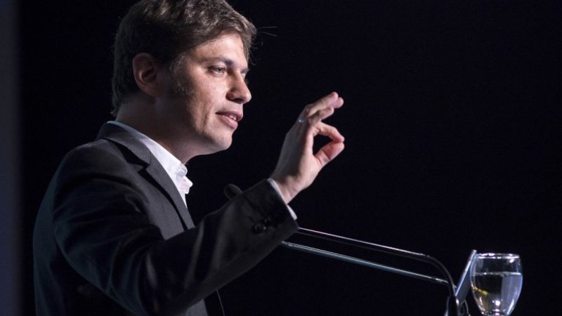 Kicillof acusó a Macri de "fomentar una corrida cambiaria"