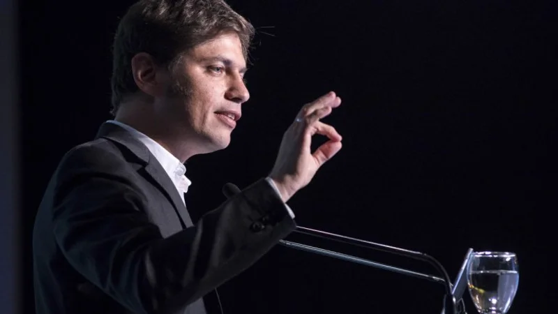 Kicillof acusó a Macri de "fomentar una corrida cambiaria"