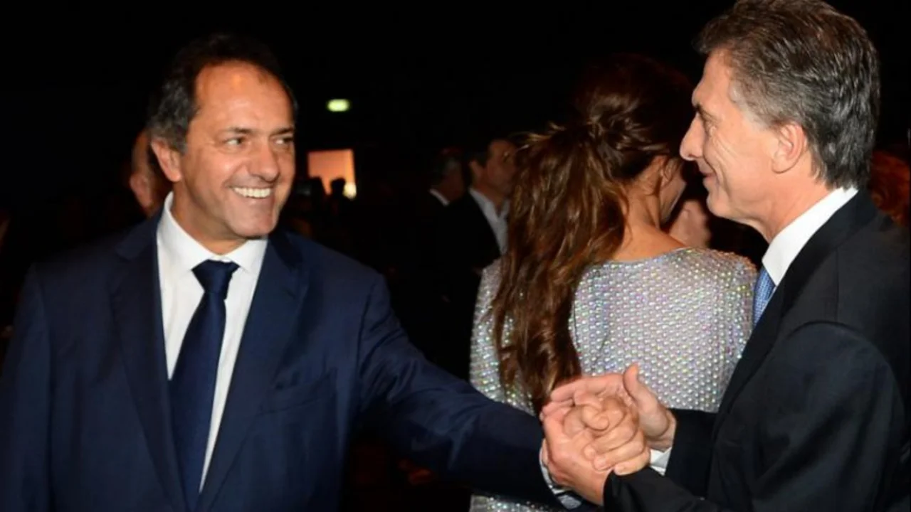 Elecciones 2015: Scioli y Macri también juegan las presidenciales en Twitter y Facebook