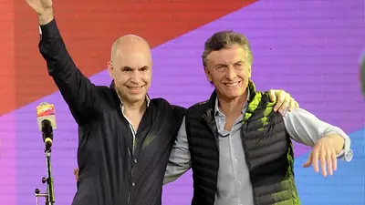 Macri prometió no privatizar YPF ni Aerolíneas Argentinas Macri prometió no privatizar YPF ni Aerolíneas Argentinas