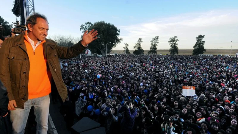 Scioli pide "normalizar" la situación de la Corte y propone que tenga cinco miembros