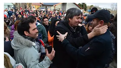 Máximo Kirchner, de campaña en El Chaltén y El Calafate Máximo Kirchner, de campaña en El Chaltén y El Calafate