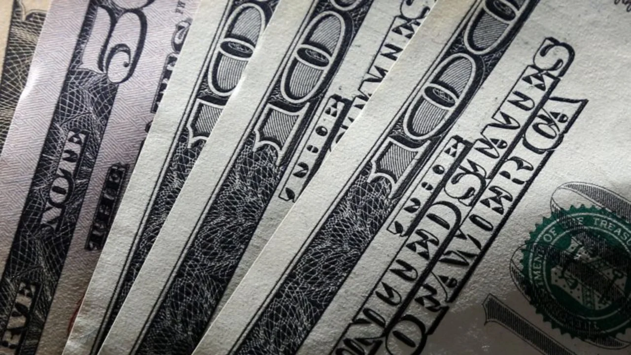 El dólar blue subió a $ 14,97