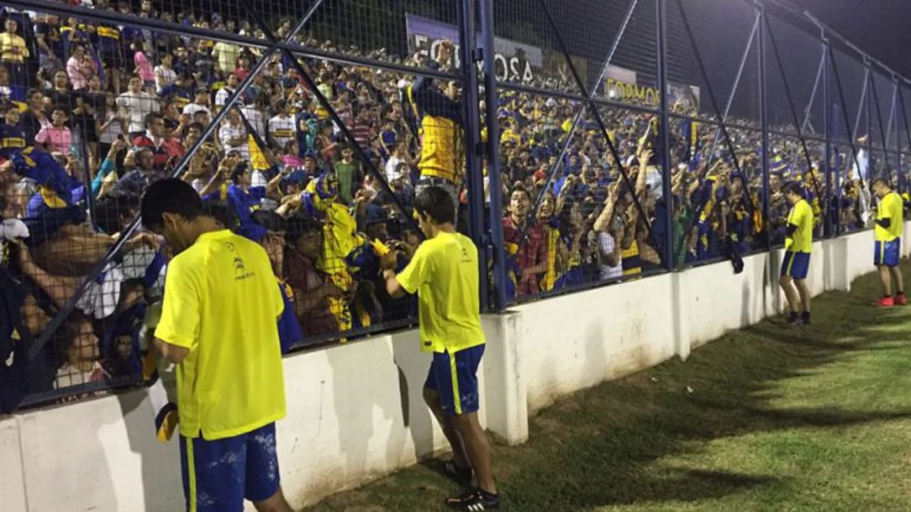 Boca en la Copa Argentina: Tevez y su incontenible emoción al llegar a Formosa