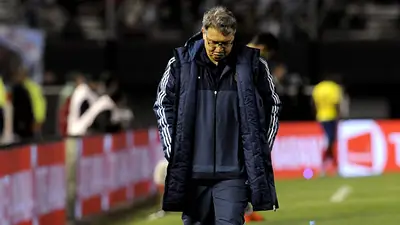 El gobernador de Córdoba se mete en la polémica y pide que se quede Messi pero se vaya Martino El gobernador de Córdoba se mete en la polémica y pide que se quede Messi pero se vaya Martino