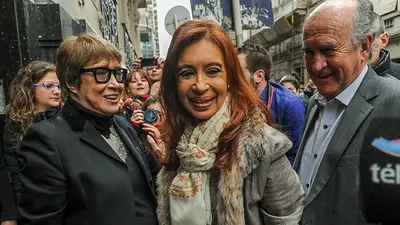 Cristina Kirchner: "Stolbizer se ampara en los fueros parlamentarios para calumniar y mentir" Cristina Kirchner: "Stolbizer se ampara en los fueros parlamentarios para calumniar y mentir"
