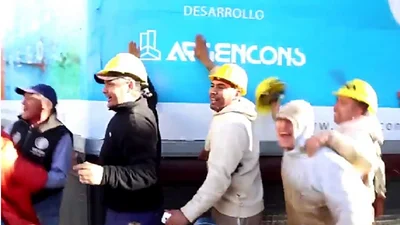 El video de los obreros cantándole a Cristina que se viraliza en las redes El video de los obreros cantándole a Cristina que se viraliza en las redes